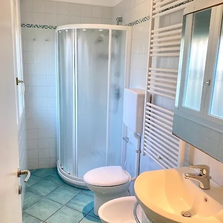 Chantal A Due Passi Dal Mare Lido Carraro Immobiliare Lido di Jesolo